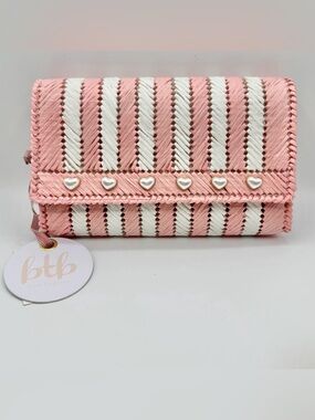 BTB Los Angeles Straw Clutch with Pearl Hearts Detail